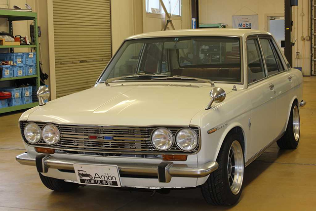 ハイストーリー 1/43 日産 ブルーバード 4ドア セダン ターボ