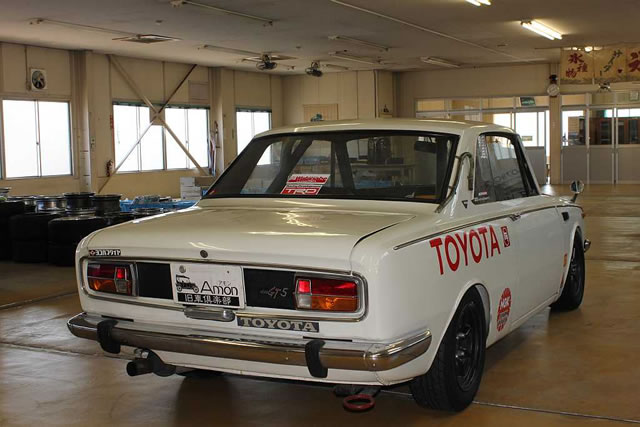 トヨタ１６００ＧＴ RT55用エキマニ サビあり-