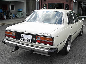 コロナ４ｄセダン２０００ｇｔ ｒｔ１２２ 昭和５２年式