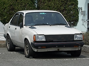 旧車 ジェミニ ジェミニ4Dセダン1800ZZ－R（E－PF60） 昭和57年式