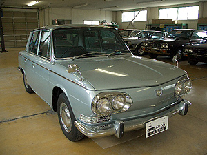 日野コンテッサ4ドアセダン1300DX（PD100） 昭和41年式