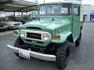 トヨタランドクルーザー幌型 ｆｊ４０ 昭和４７年式