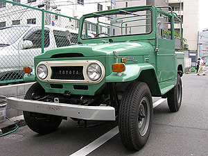 トヨタランドクルーザー幌型 ｆｊ４０ 昭和４７年式