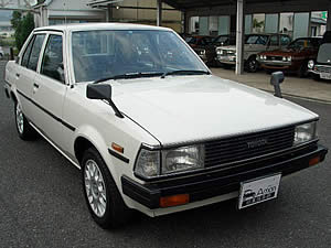 エ*ン様 E-KE70　カローラ　旧車 KE70 カローラセダン DX 前期型 (プラモデル) - ホビーサーチ
